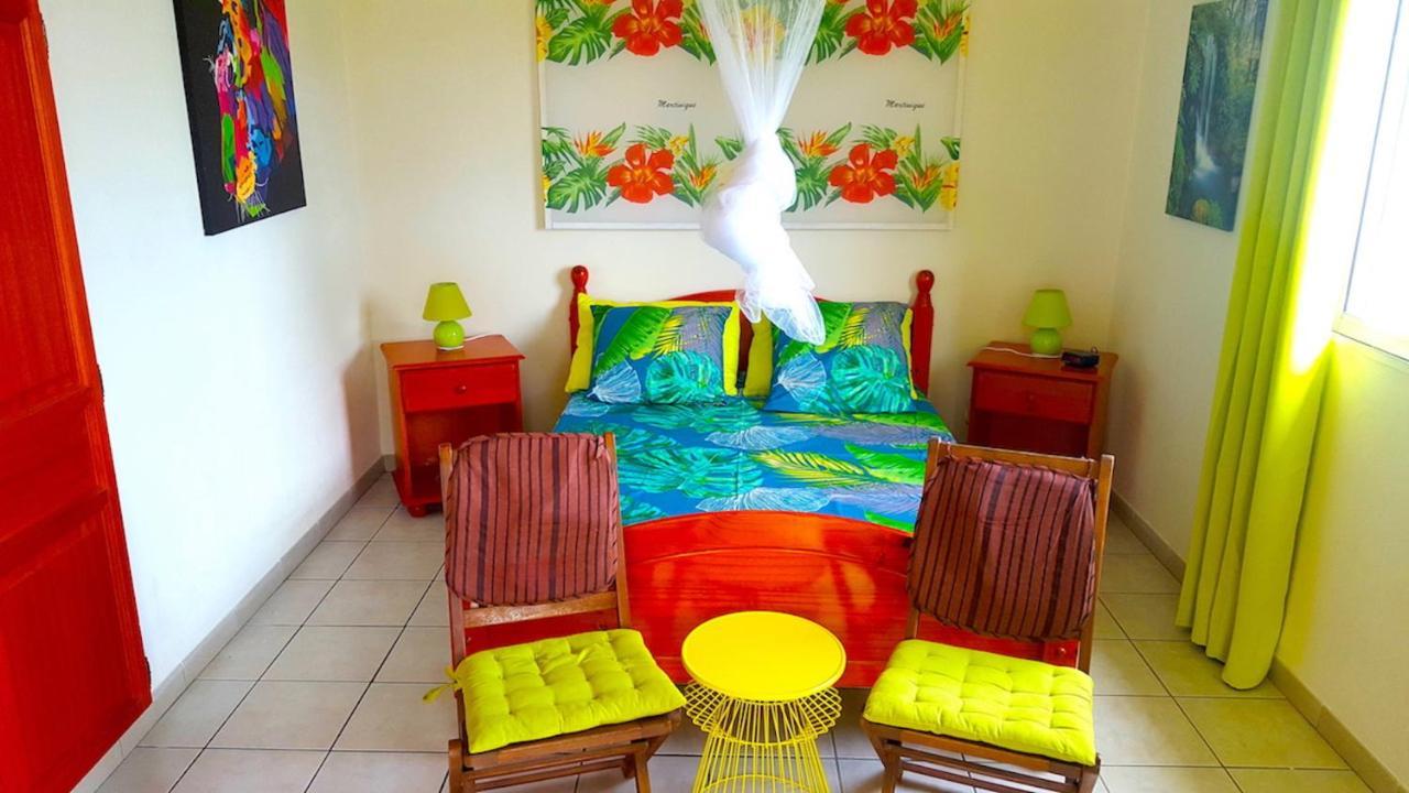 Les Pieds Dans L'Eau Apartment Tartane Exterior photo